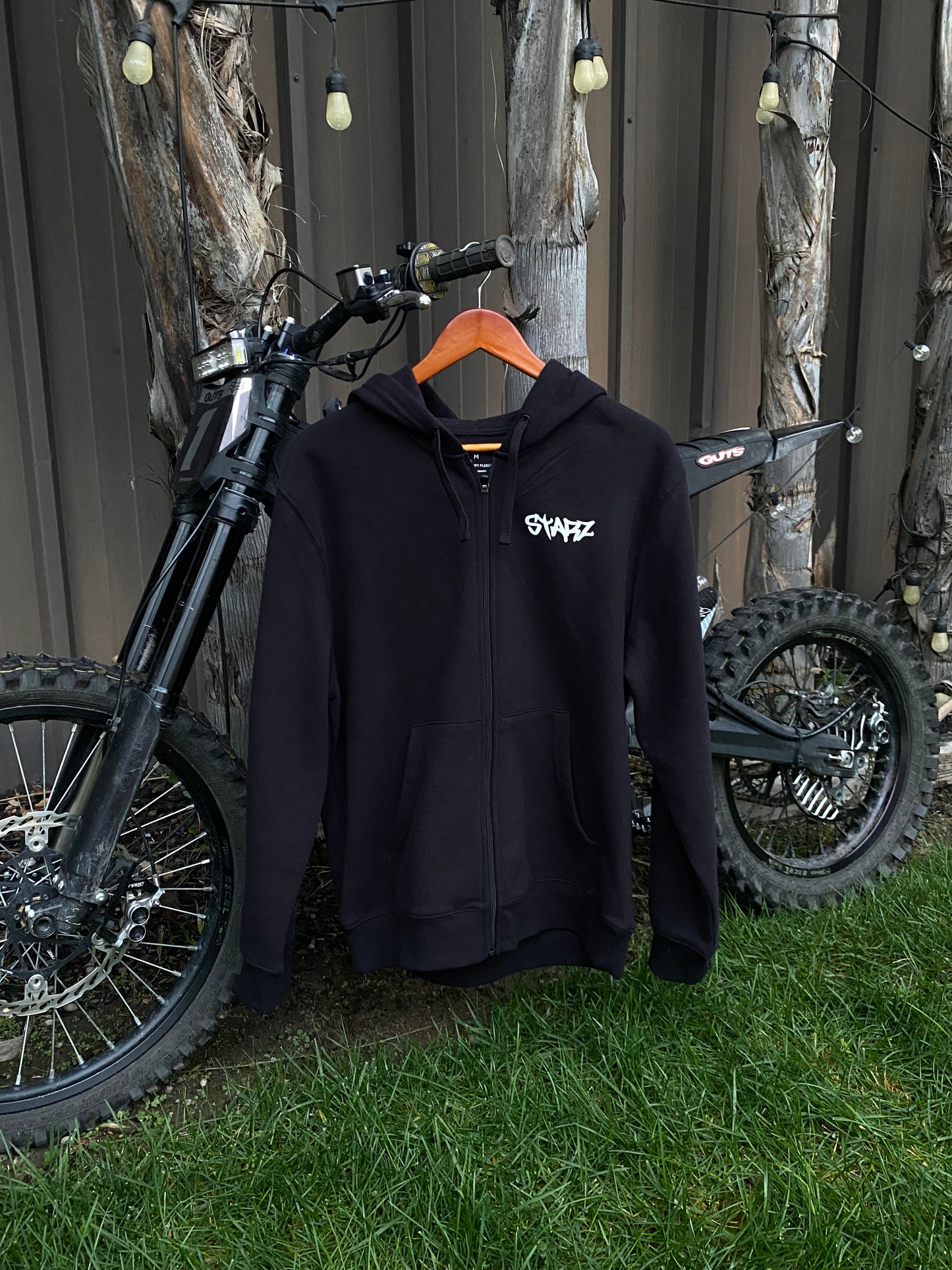 Starz Zip Up Hoodie (Black)